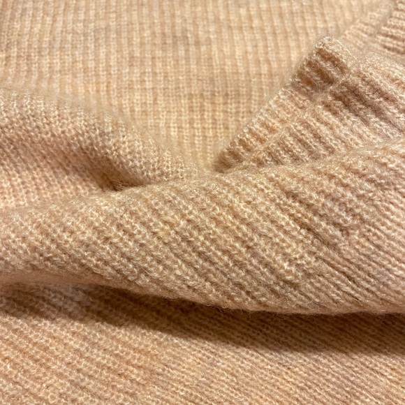 Marks and Spencer sweater with ruffle sleeves - Picture 5 of 5